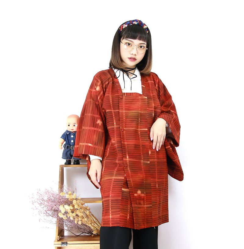 Back to Green - Japanese halfway embossed vintage kimono - Women's Tops - Silk 