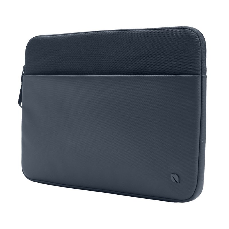 Incase ARC Sleeve Waterproof Coated Laptop Protection Inner Bag (Navy Blue) - กระเป๋าแล็ปท็อป - เส้นใยสังเคราะห์ สีน้ำเงิน