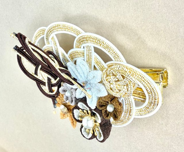 水引細工、つまみ細工ヘアクリップ ゴールド ブラウン フォーマル 花