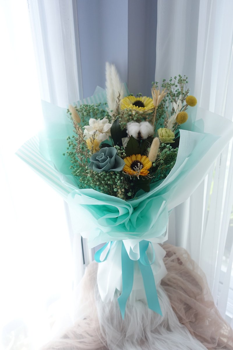 Everlasting Dry Bouquet Birthday Confession Chinese Valentine's Day Graduation Bouquet Yellow and Green Color - ช่อดอกไม้แห้ง - พืช/ดอกไม้ สีเขียว