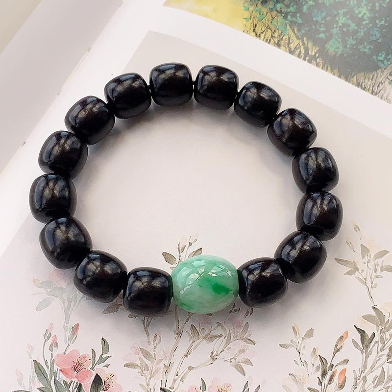 Yuancui - natural Burmese A-grade jade with white background and floating green jade bucket beads small leaf red sandalwood bucket bead elastic bracelet - สร้อยข้อมือ - หยก สีเขียว