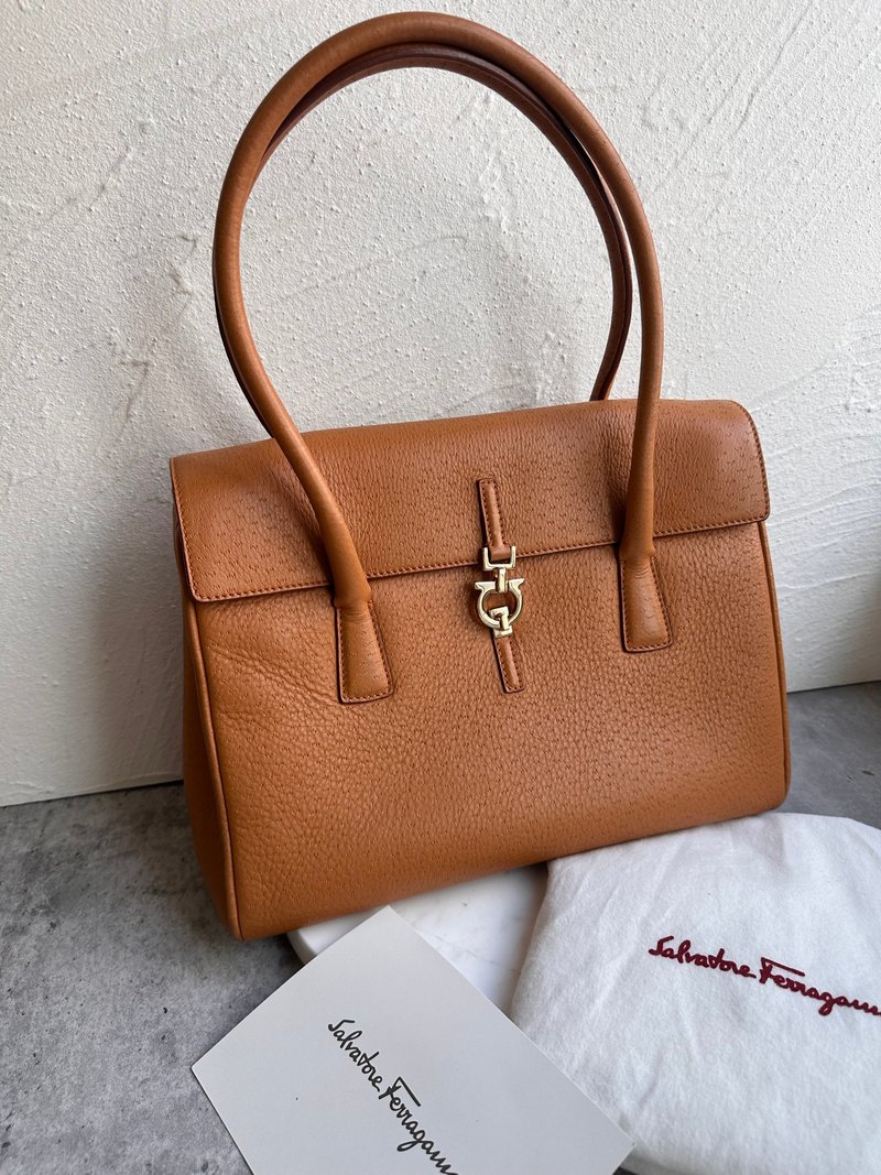 中古包 Salvatore Ferragamo Vintage 亮麗焦糖肩揹托特包 - 側背包/斜背包 - 真皮 