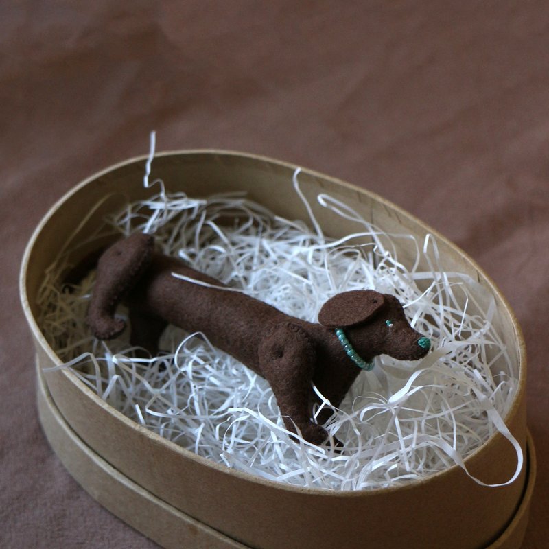 立體手縫偶擺飾 / 深棕臘腸狗 - 公仔/玩偶 - 繡線 咖啡色