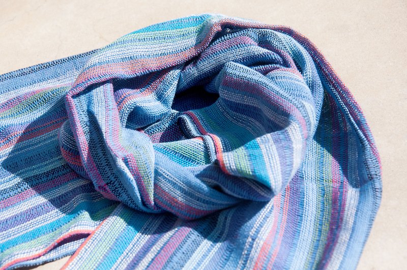 手織りの純綿シルクスカーフ、手織りのスカーフ、手織りのシルクスカーフ、綿とリネンのシルクスカーフ-青いレインボーストライプ - スカーフ - コットン・麻 多色
