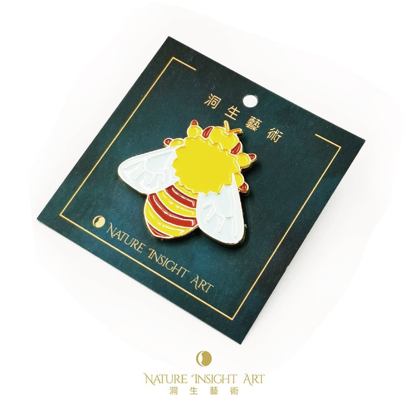 Hole Art | Q version insect metal badge - bee - เข็มกลัด - อลูมิเนียมอัลลอยด์ ขาว