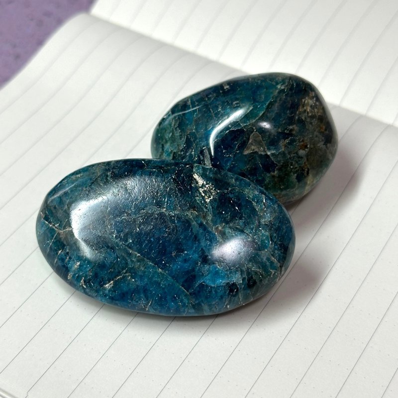 [Blue Apatite Raw Stone] Stone Rolling Stone for Office and Home Healing - Items for Display - Crystal Multicolor