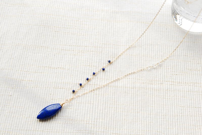 Lapis lazuli and double point crystal necklace 14 kgf - สร้อยคอ - เครื่องประดับพลอย สีน้ำเงิน