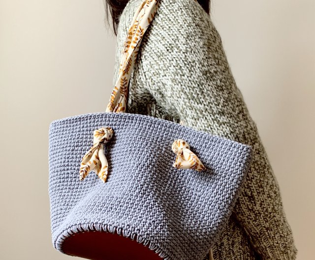 Holiday shoulder bags outlet