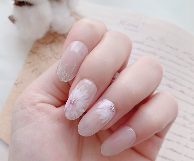Simple Flowers | Flower nail designs, Flower nails, Floral nail designs
