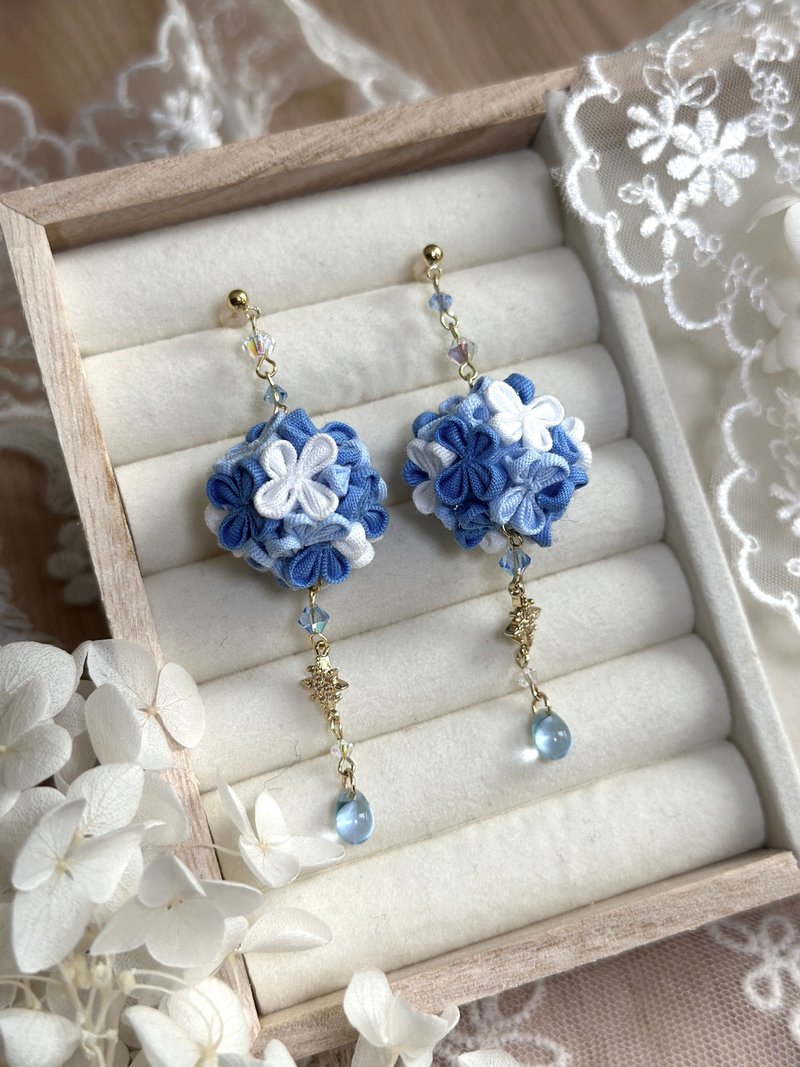 Hydrangea earrings floral fabric - Earrings & Clip-ons - Cotton & Hemp Blue