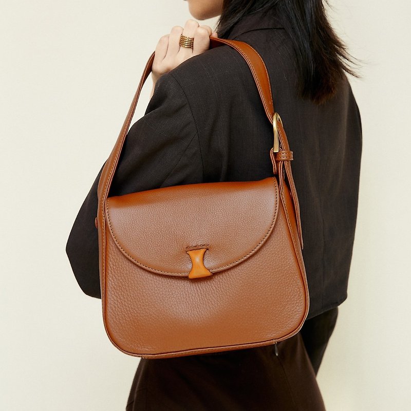 Hobo bag Jones - Tan handbag shoulder bag by GUATE - 手提包/手提袋 - 真皮 咖啡色