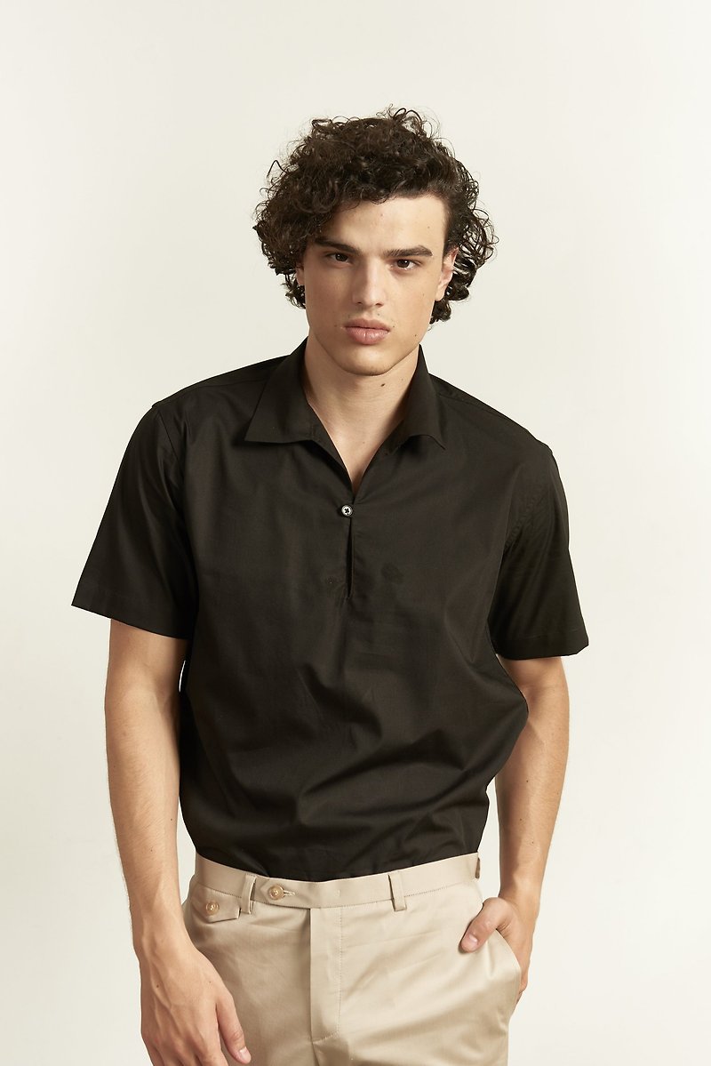Black relaxed polo shirt - เสื้อเชิ้ตผู้ชาย - ผ้าฝ้าย/ผ้าลินิน สีดำ
