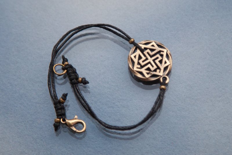 以維京人風格的 女武神 標志形式的青銅手鐲由棉繩製成。繩手鏈 - 手鍊/手環 - 其他材質 橘色