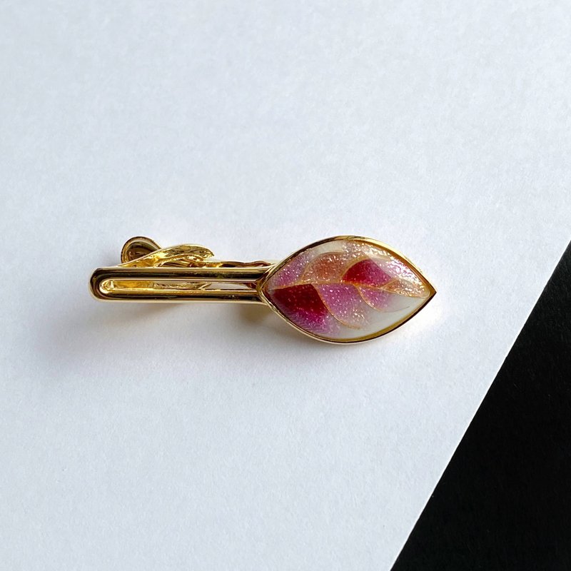 リーフ【ローズレッド Rose Red】七宝焼のネクタイピン  純銀胎有線七宝 - 領帶/領帶夾 - 其他材質 紅色