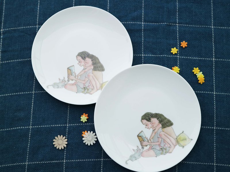 48 hours shipping - sweet couple 6.5 吋 bone porcelain plate two into the group can be customized name - แก้วมัค/แก้วกาแฟ - เครื่องลายคราม หลากหลายสี