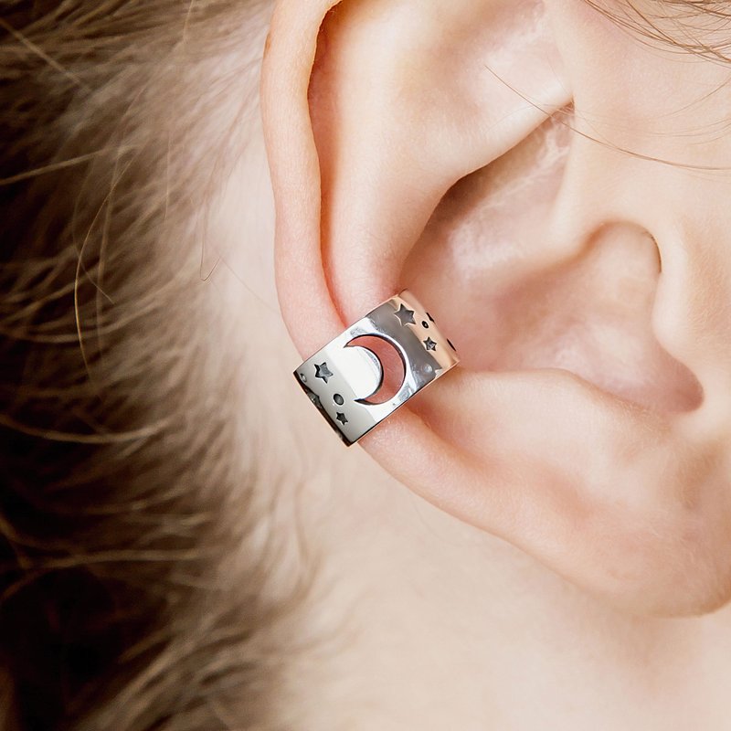 Silver moon ear cuff no piercing, Moon earring silver - 耳環/耳夾 - 純銀 銀色