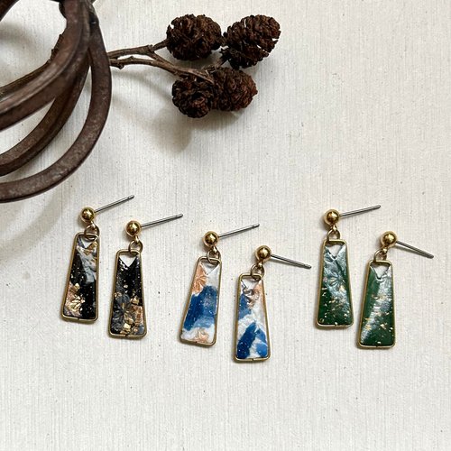 小花ブランド/3色/シルク陶器ハンドメイドピアス - ショップ Zyo Clay Accessories ピアス・イヤリング - Pinkoi