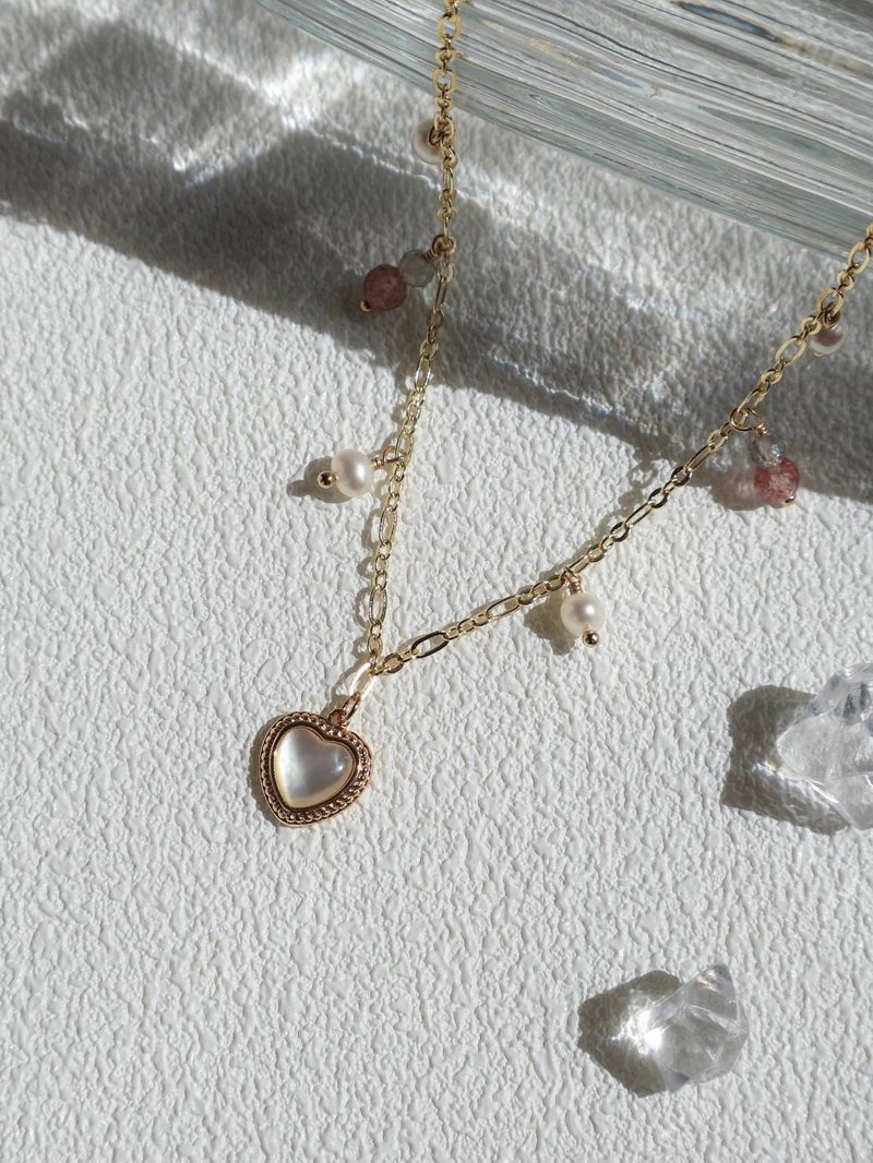 Slightly sweet heart. Love mother-of-pearl embellished strawberry crystal labradorite 14K gold-filled crystal design necklace - Necklaces - Crystal Red