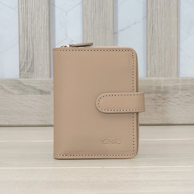 微NG新品-奶茶色-歐洲植鞣革文青豎款活頁牛皮短夾94161 - 錢包/皮夾/長短夾 - 真皮 