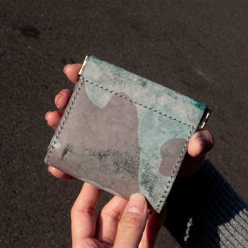 【QueeniQue】迷彩彈片口金錢包(兩色)/畢業、老師禮物 - 零錢包/小錢包 - 真皮 多色
