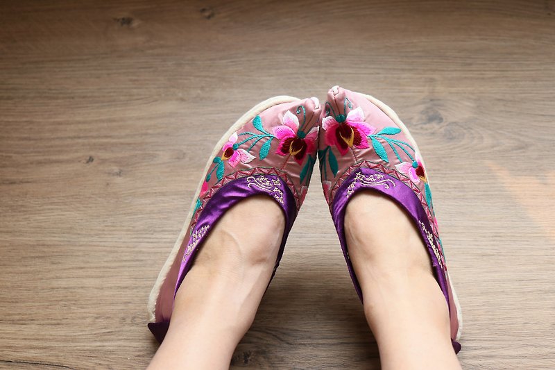 手工繡花鞋 手工縫制千層底布鞋 紫玉蘭 - 其他 - 其他材質 紫色