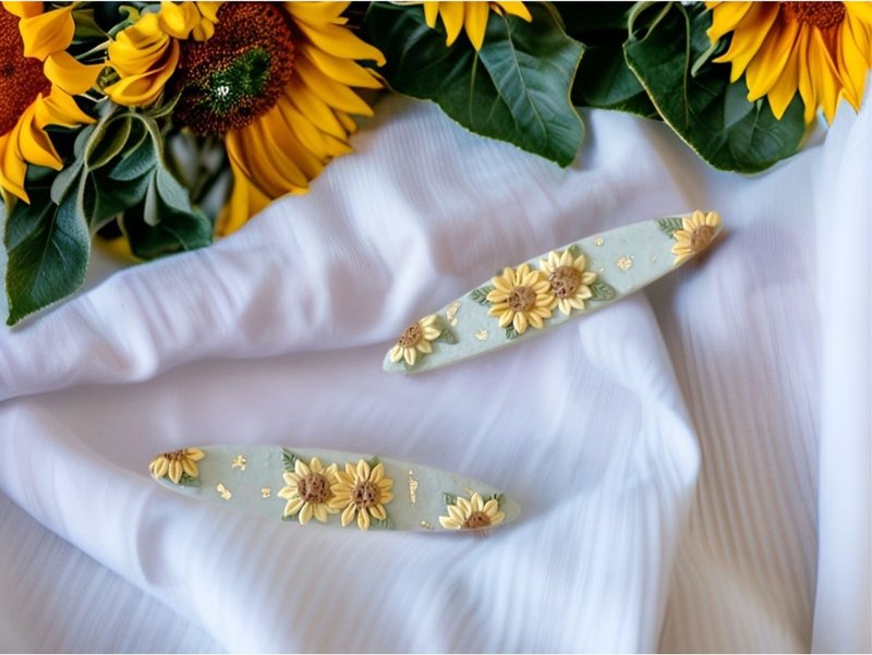 Sunflower Hair Clips/cute hair accessories/temperament hair clips - เครื่องประดับผม - วัสดุอื่นๆ สีเหลือง