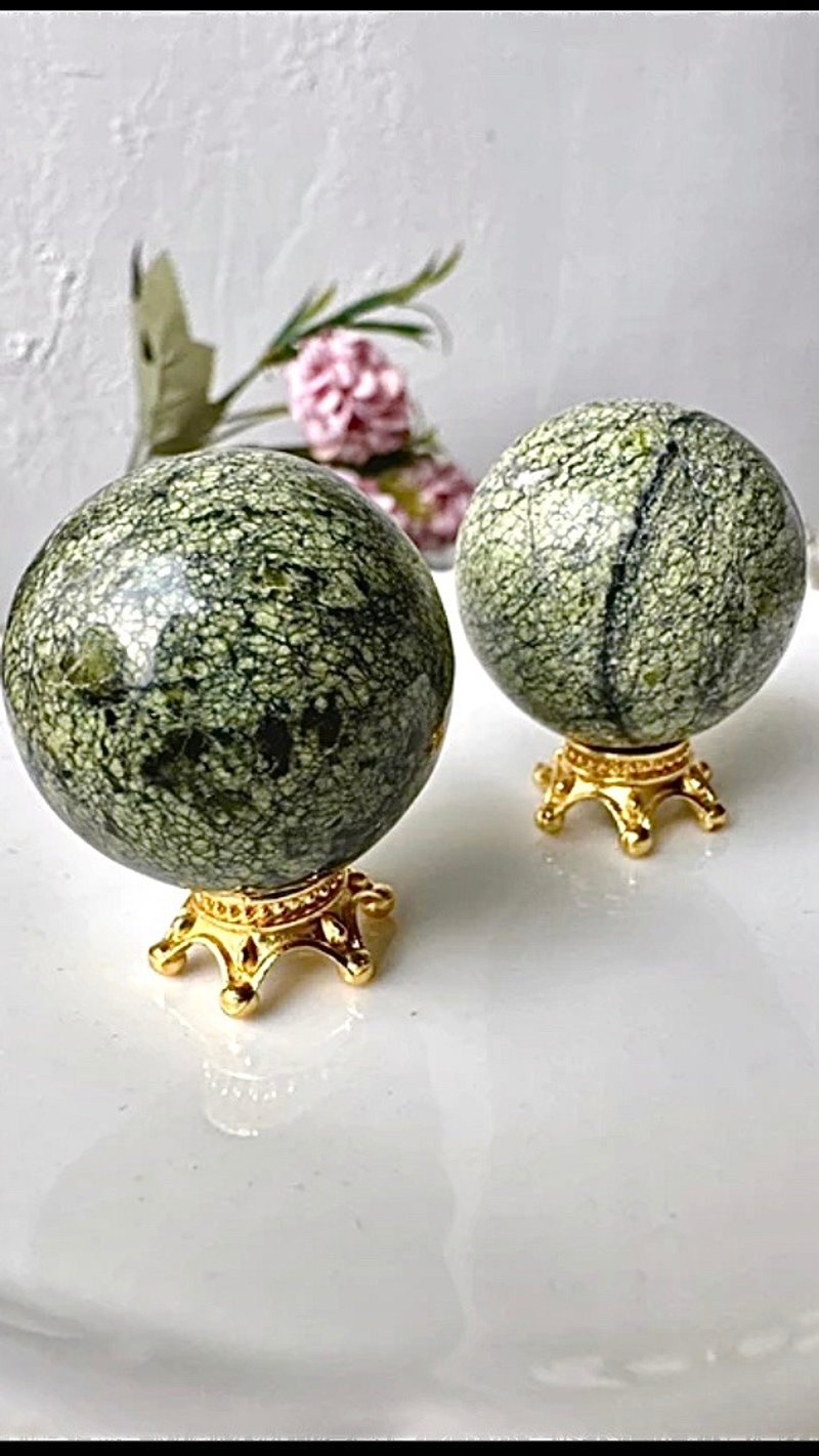 Xinchen-Yaowang stone ball ornament crystal ball - ของวางตกแต่ง - หิน สีเขียว