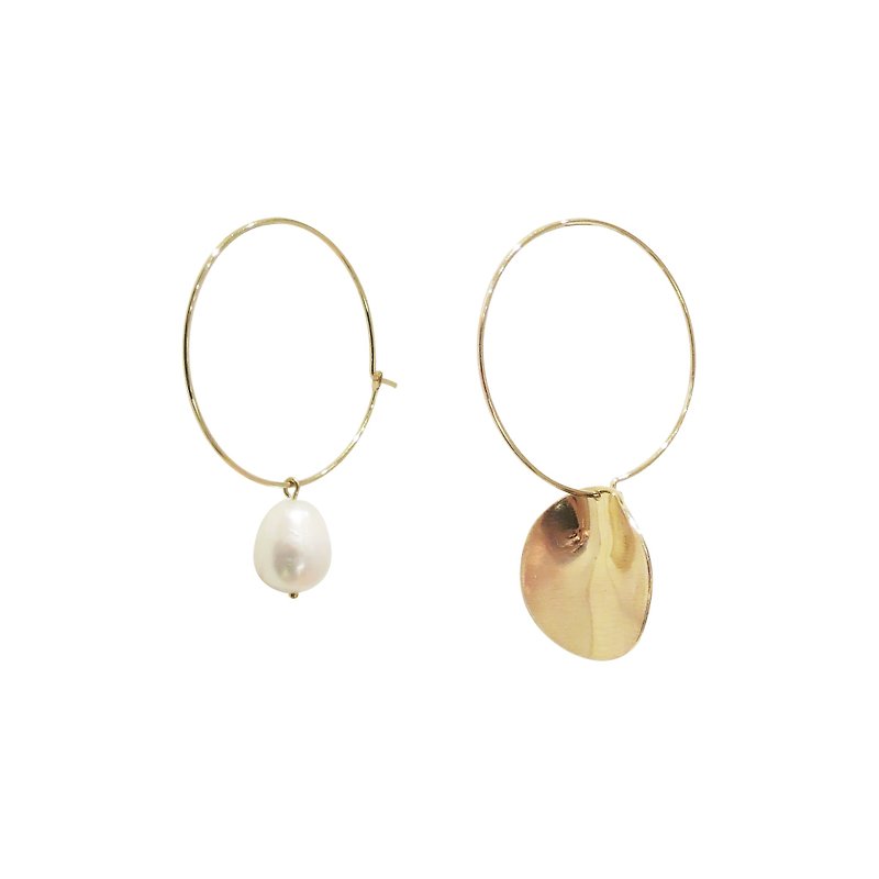 其他金屬 耳環/耳夾 金色 - 淡水珍珠與圓弧細圈耳環