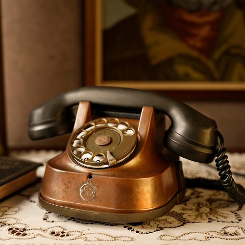 L&R 古董與珍奇老件 比利時Bell RTT 56B紅銅轉盤古董電話
