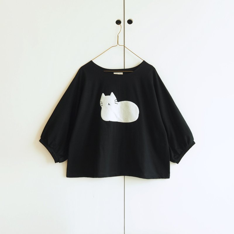 fluffy lazy cat puff sleeve t-shirt : black - Women's T-Shirts - Cotton & Hemp Black