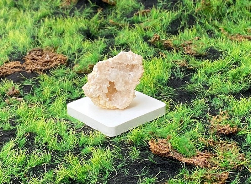 招財瑪瑙白晶洞 招財開運6 療癒 旺財運事業 辦公室 風水擺件 - 擺飾/家飾品 - 水晶 多色