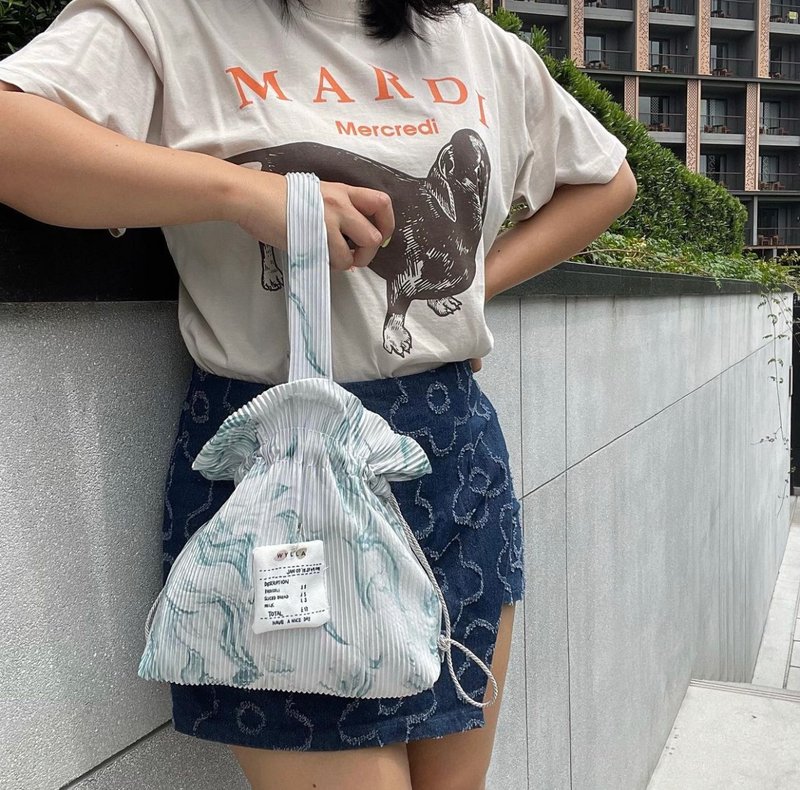 Wyllabrand Mini Dumpling Water lily latte - 手提包/手提袋 - 其他材質 