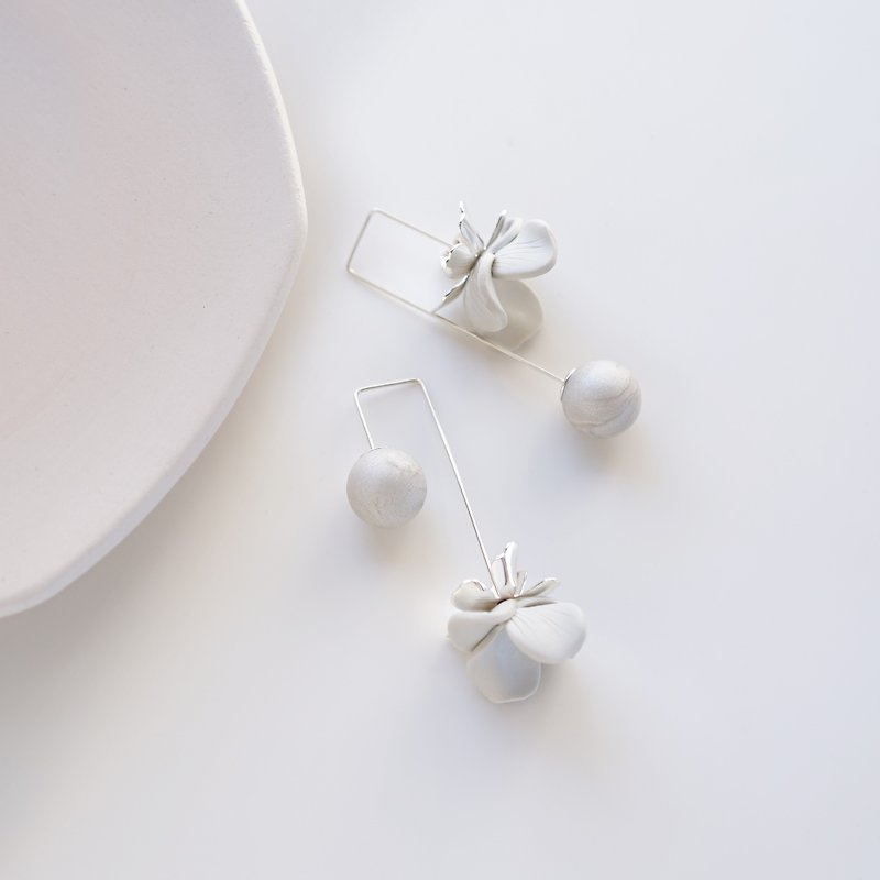 Sarai original design handmade soft clay simple hanging petals sterling silver earrings - Earrings & Clip-ons - Pottery White