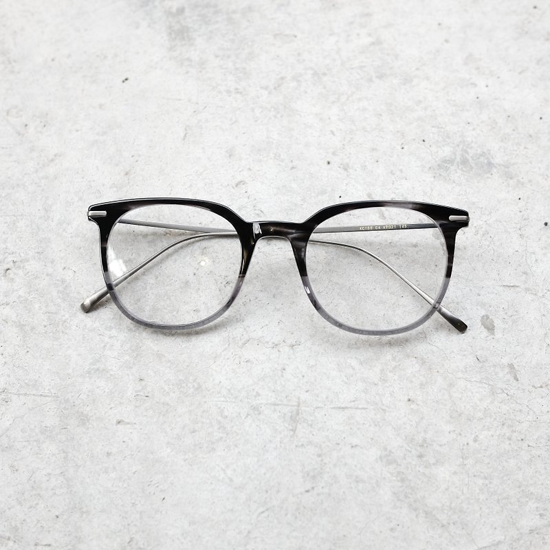 【目目商行】新款漸層大框 精緻鈦金屬腳 漸層灰 - 眼鏡/眼鏡框 - 其他材質 銀色