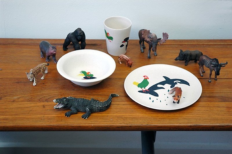 Zuperzozial - Hungry Kids Set (Cup, bowl, plate set) Hungry Orca set - Small Plates & Saucers - Bamboo 