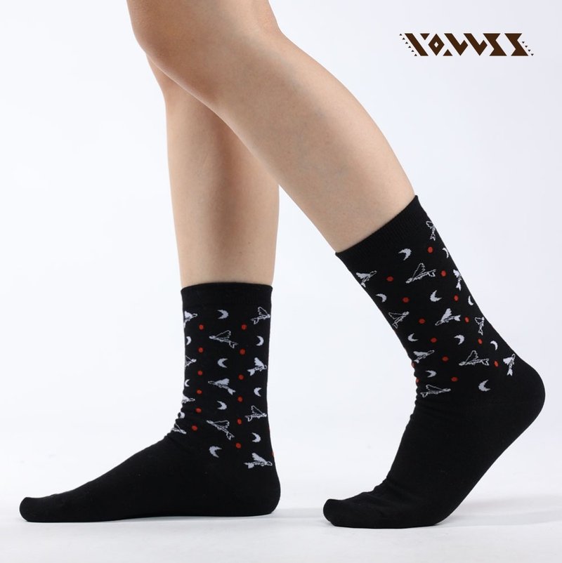 [Totem Series] Flying Fish Dots Casual Mid-Length Socks - ถุงเท้า - ผ้าฝ้าย/ผ้าลินิน สีดำ