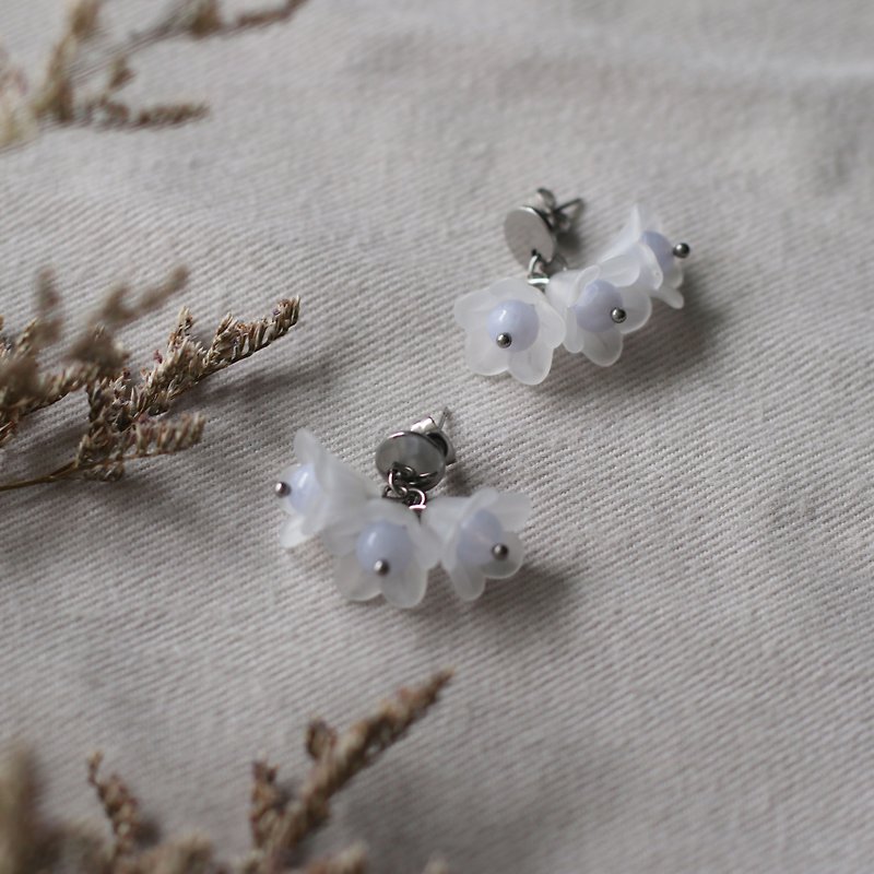 Petite Fleur in Purple Lace Agate | Flower Earrings / Stainless Steel - Earrings & Clip-ons - Acrylic Silver