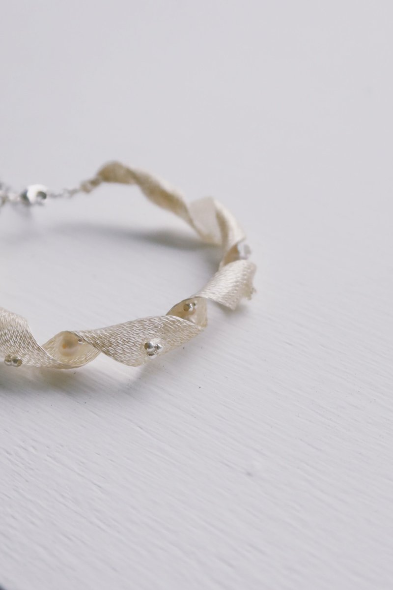 2023 Ribbon Bracelet\With Extension Chain Japanese Transparent Pearl Resin Pearl Lovely Bracelet - สร้อยข้อมือ - เรซิน ขาว