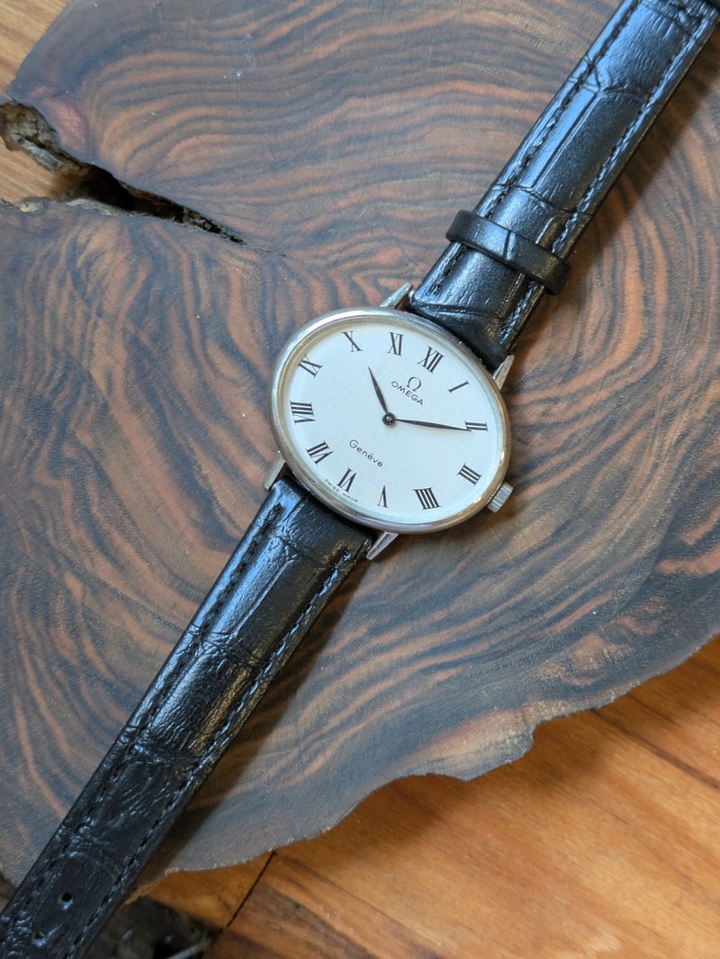稀有大錶徑 羅馬字數字 omega 機械上鍊 古董錶 - 女錶 - 其他金屬 銀色