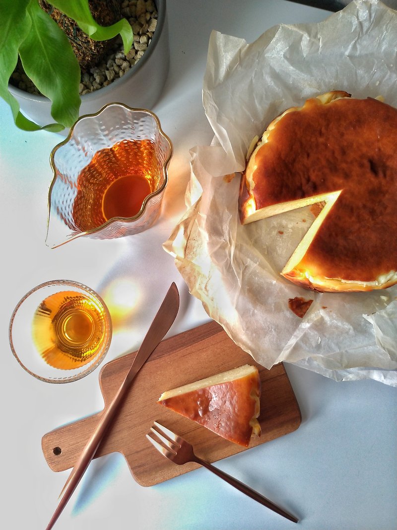 【椿月】馬達加斯加香草巴斯克乳酪蛋糕_6吋乳酪增量版 - 蛋糕/甜點 - 新鮮食材 