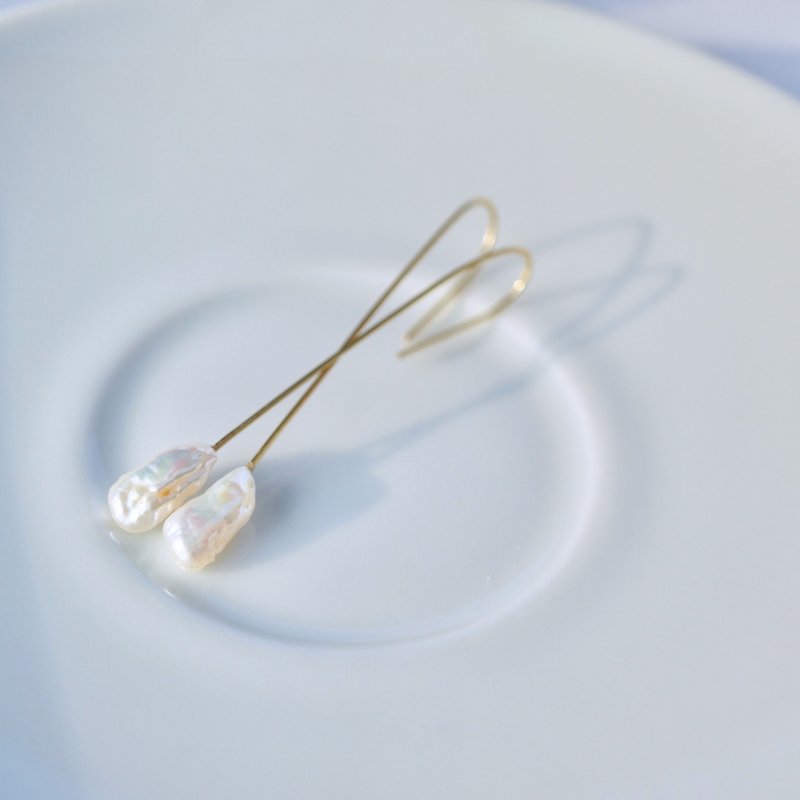 ITS-E112 [Brass ear hook series · Baroque pearl] Baroque pearl earrings ear clip ear clip - ต่างหู - เครื่องเพชรพลอย สีทอง