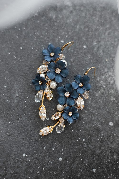 Kamael Shine Navy blue flower jewelry set, Wedding earrings, Bridal dark hair clip set
