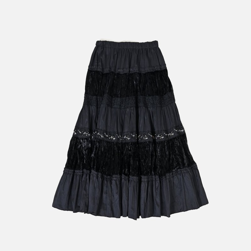 【蛋植物古著】星點珠飾天鵝線拼接古著蛋糕裙 - 裙子/長裙 - 其他人造纖維 黑色