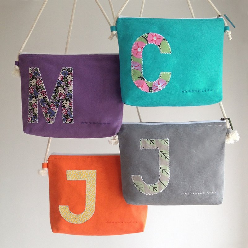 AlphaBAG ZipS｜customize letter · hand craft · canvas zip bag｜4 Selected Colors - กระเป๋าแมสเซนเจอร์ - ผ้าฝ้าย/ผ้าลินิน 