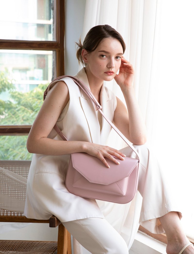 New Dear. Bag Stawberry Milk (Italian Caw Leather) - 側背包/斜背包 - 真皮 粉紅色