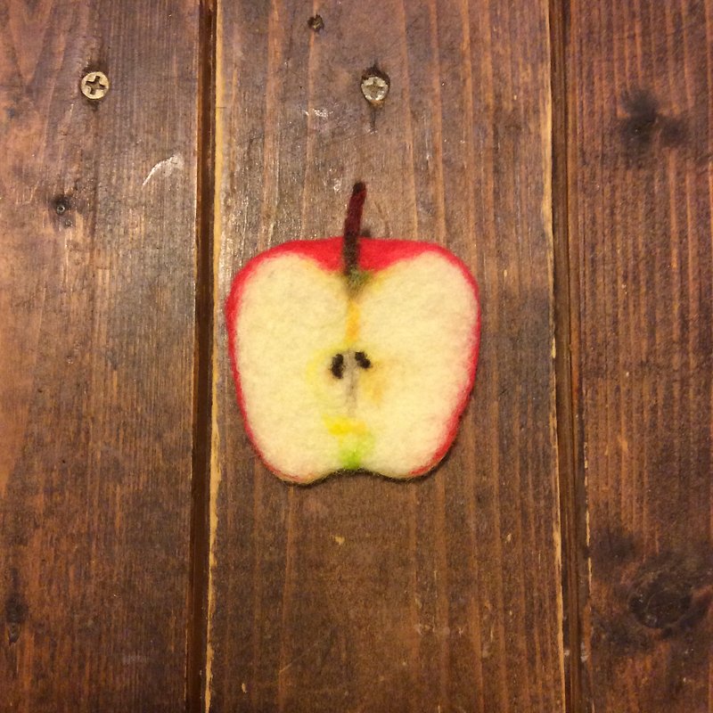 りんごブローチ - 胸針/心口針 - 羊毛 紅色