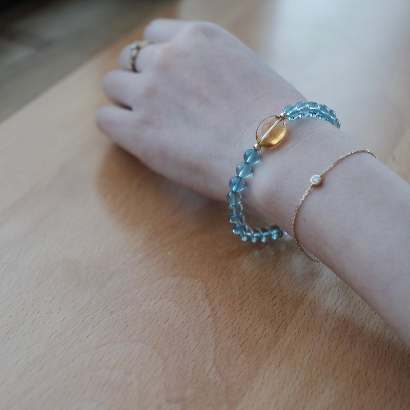 Emerald gift. Niancui-Seawater Sapphire Design Bracelet - Bracelets - Gemstone Blue