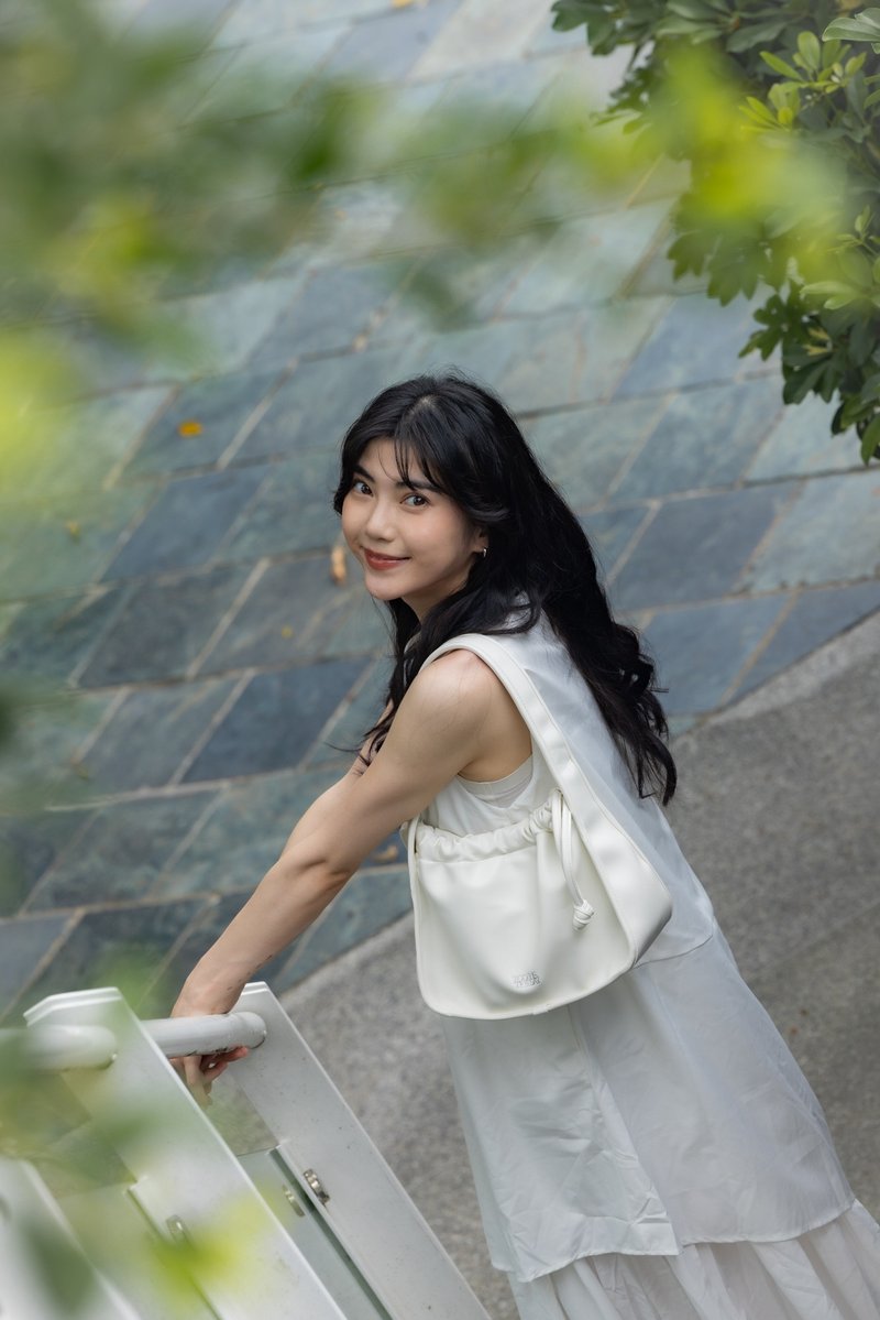 Today is the day－再生皮革系列－Daily stroll－隨行包－5L - 手提包/手提袋 - 環保材質 