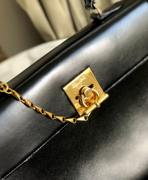 CELINE ガンチーニ マンテル ショルダー ハンドバッグ ブラック×レッド CELINE セリーヌ ガンチーニ レザー ショルダーバッグ ブラック