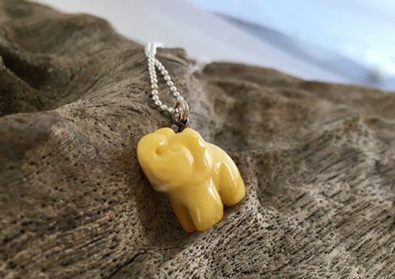 Baltic marine elephant Milky amber (琥珀) SV Pendant 2 - Necklaces - Other Metals 